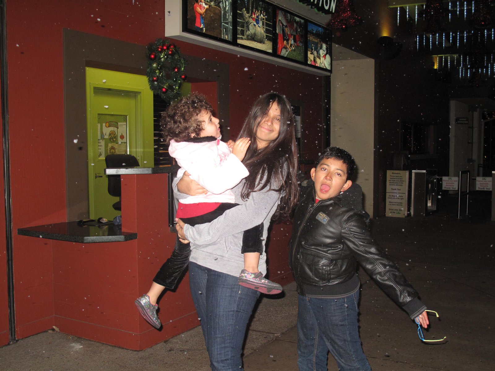 "Snowing" At San Diego Zoo