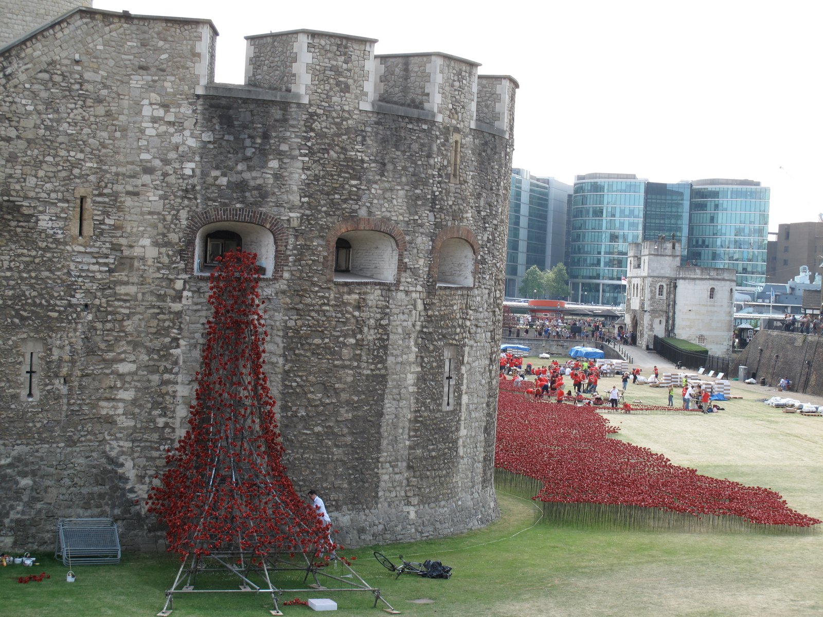 The Tower Of London and A Sea of Remembrance 