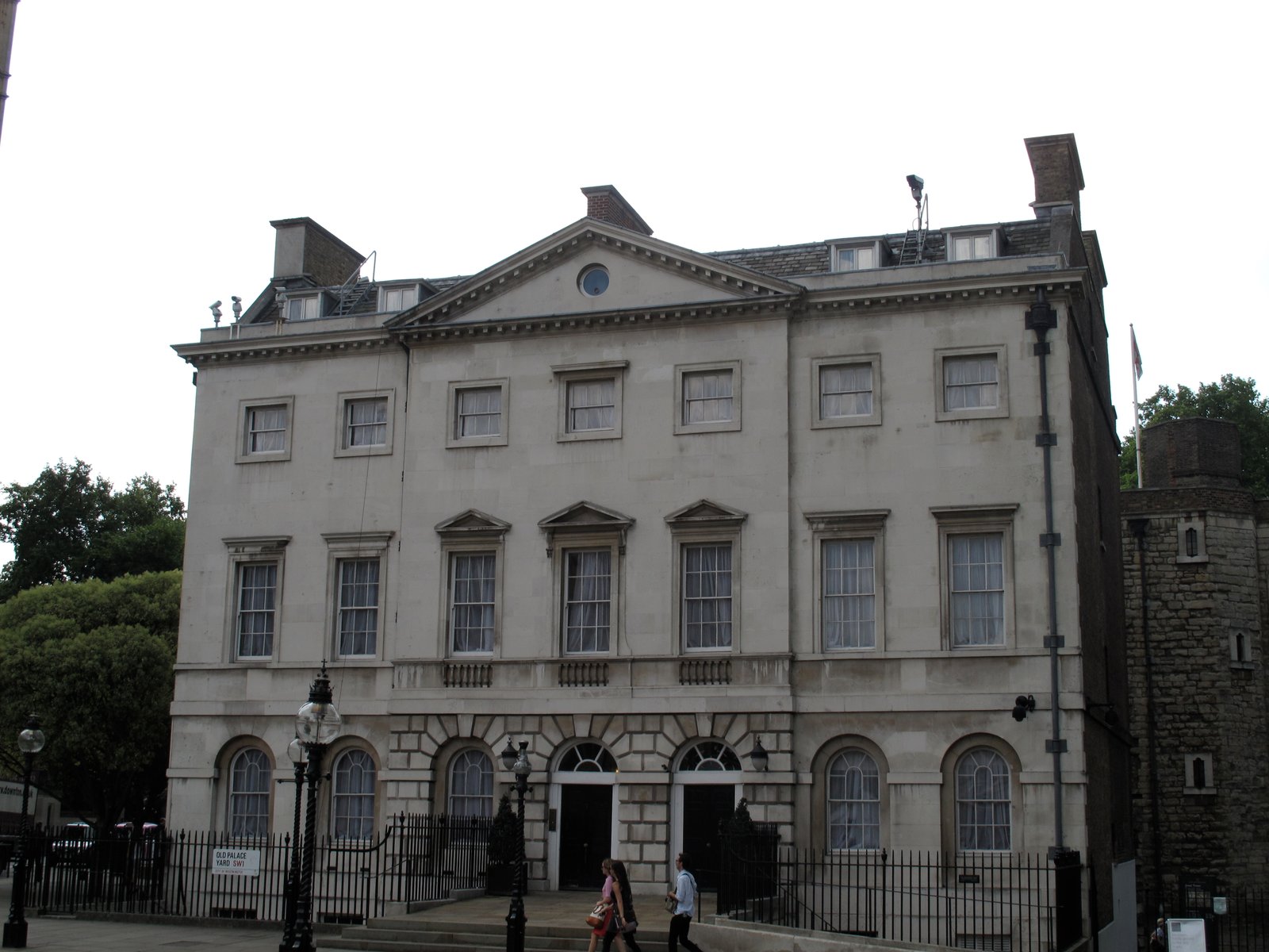 Old Palace Road, SW1