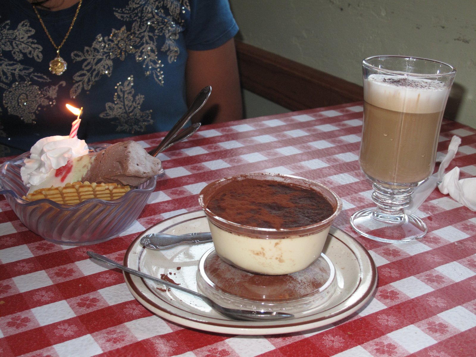 Filippi's Pizza Grotto, Little Italy